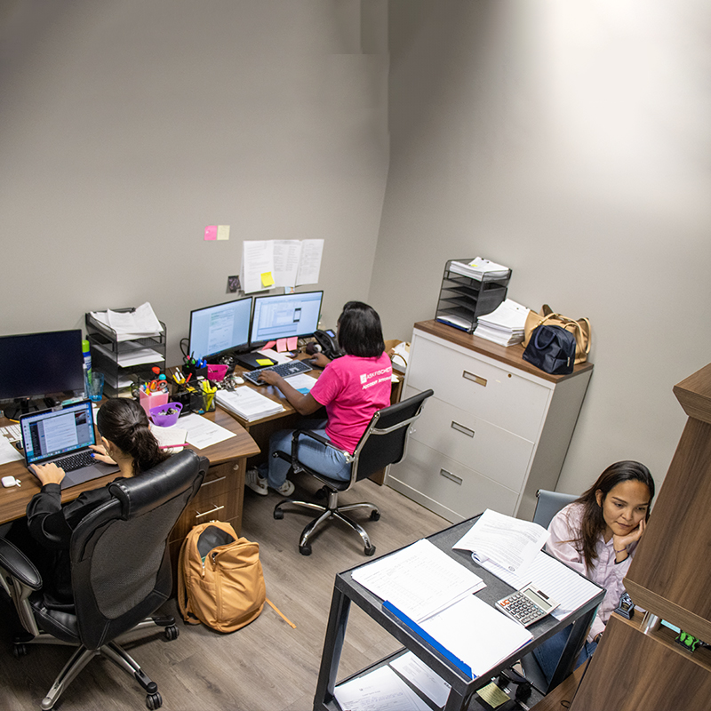 case-team-working inside the Fischetti Personal Injury Law Group
